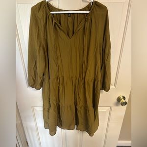 Banana Republic - Olive Green Flowy Dress - Size M